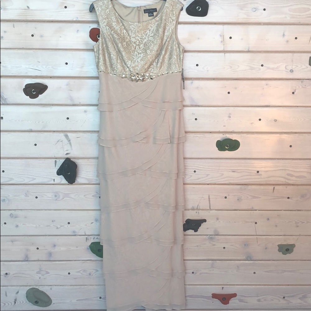 Jessica Howard Champagne Formal Dress